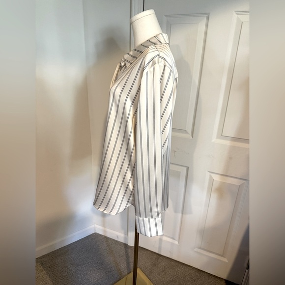 Striped Button-Up Blouse - Picture 4 of 13